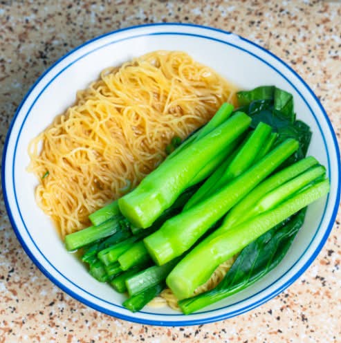 Choy Sum with Noodle / 菜心湯麵